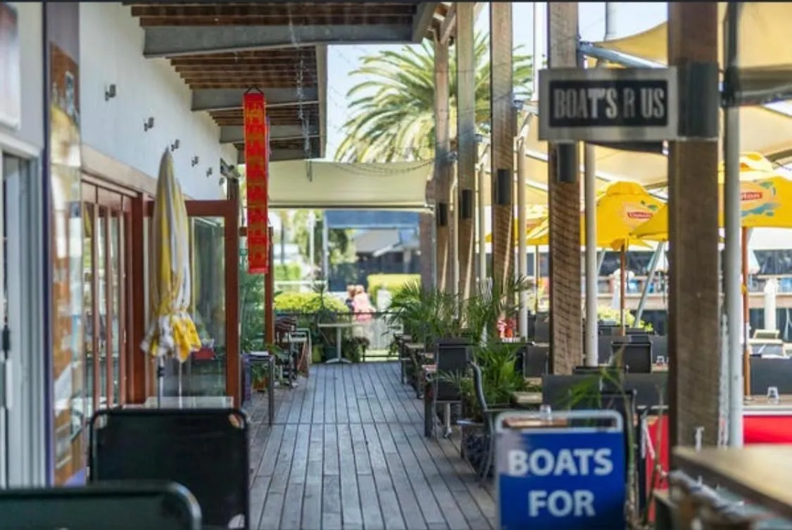 Hotel Large Studio In The Heart Of Hope Island & Sanctuary Cove Gold Coast 0*,  Australia